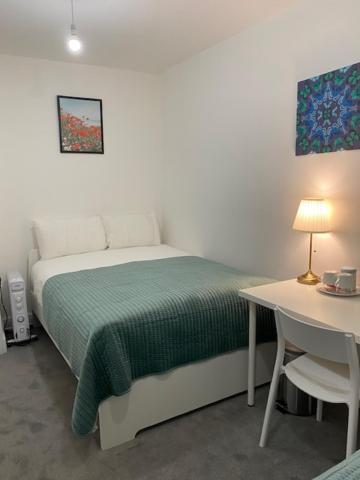 Lord Merit Guest Rooms In King'S Cross St Pancras London Exterior photo